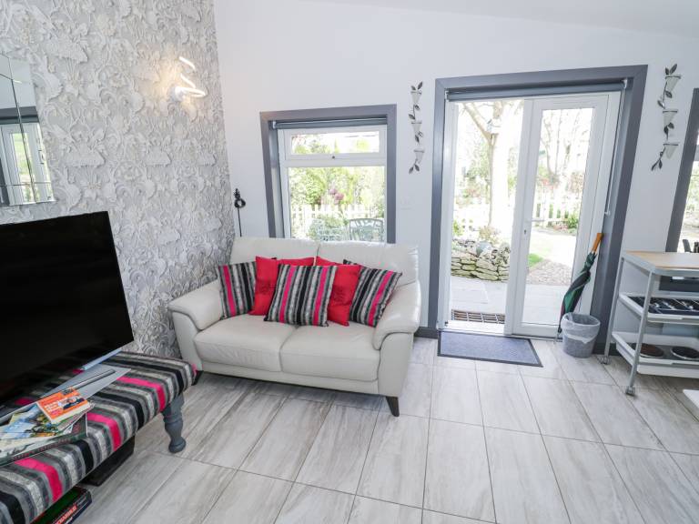 Family-oriented cottage with garden | Dogs allowed — photo 4
