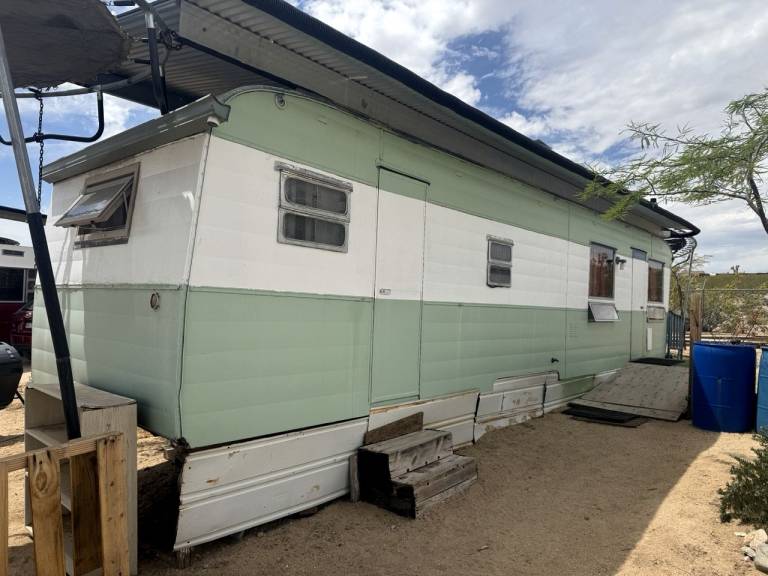 Caravane  Joshua Tree