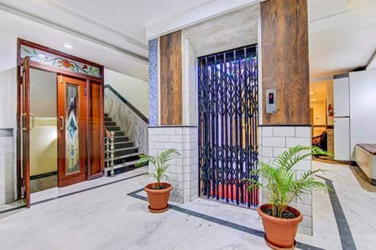 Fabhotel Ct Palace