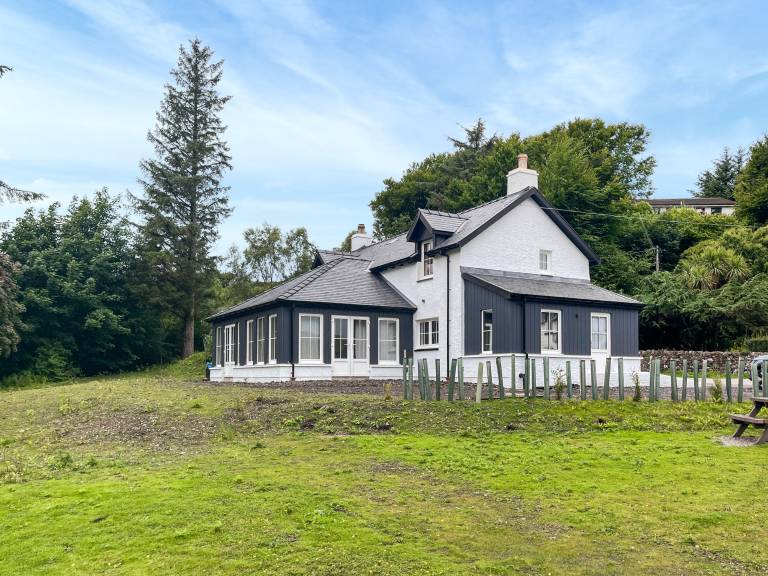 Tigh na Clachan