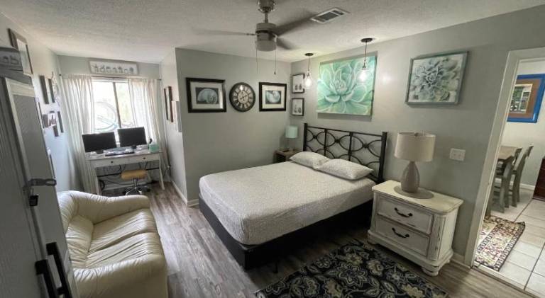 Charming vacation home | Pets allowed — photo 2