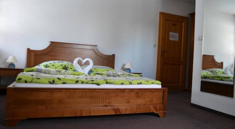 Ubytovanie s raňajkami Malatiná