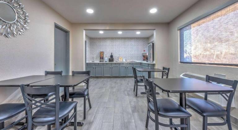 Days Inn by Wyndham Wichita Falls — photo 3