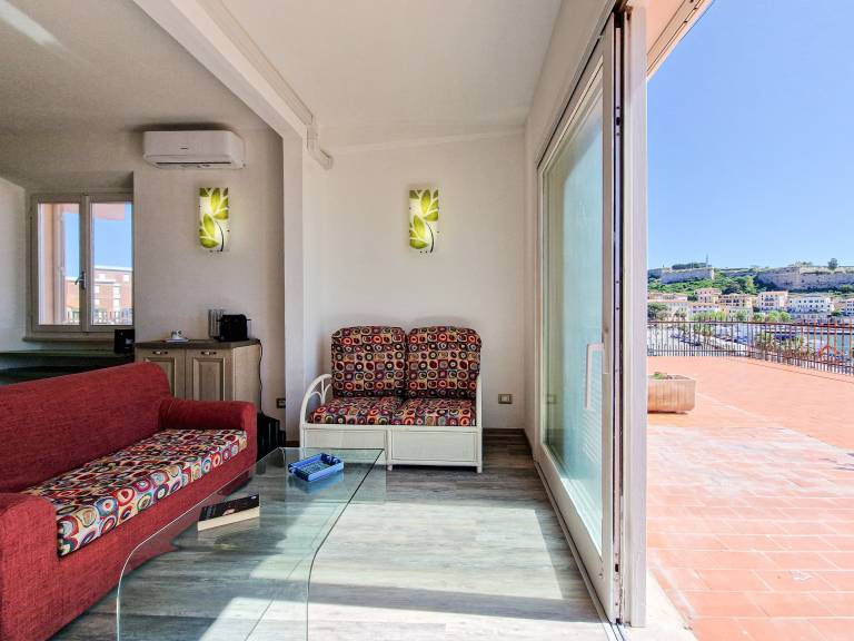 Holiday apartment with patio | Sea view — photo 4