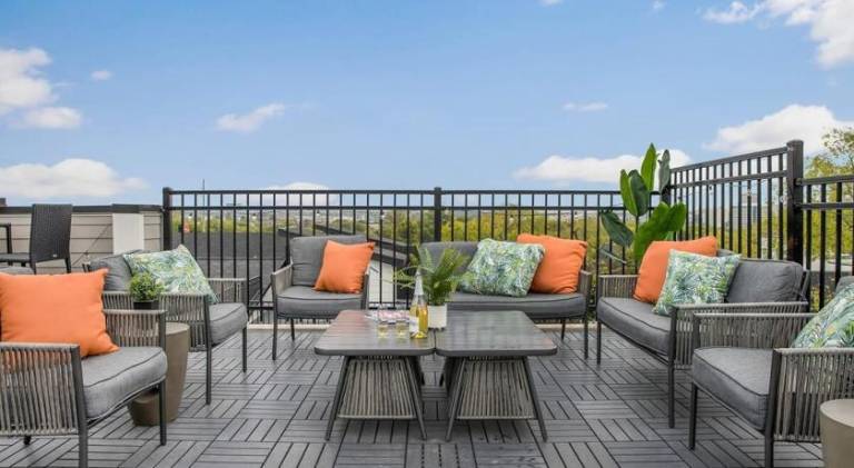 House | Suitable for remote work in Nashville, TN