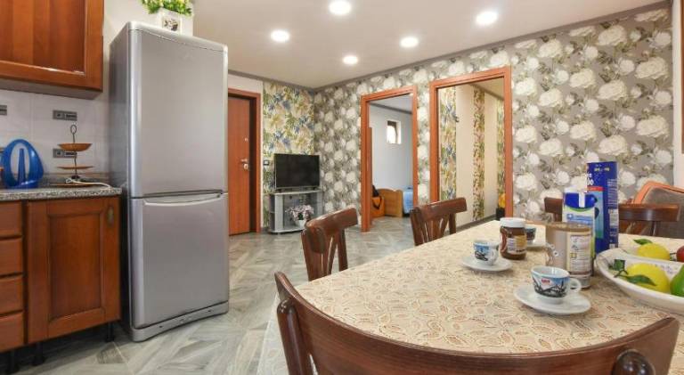 Holiday apartment with 2 rooms for 6 persons — photo 5