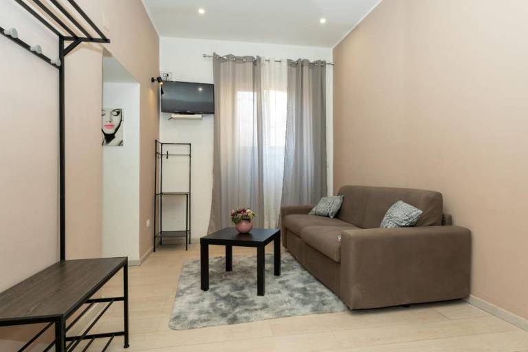 Charming rental apartment with fast internet | Next to Catania Cathedral | Pets are welcome — photo 5