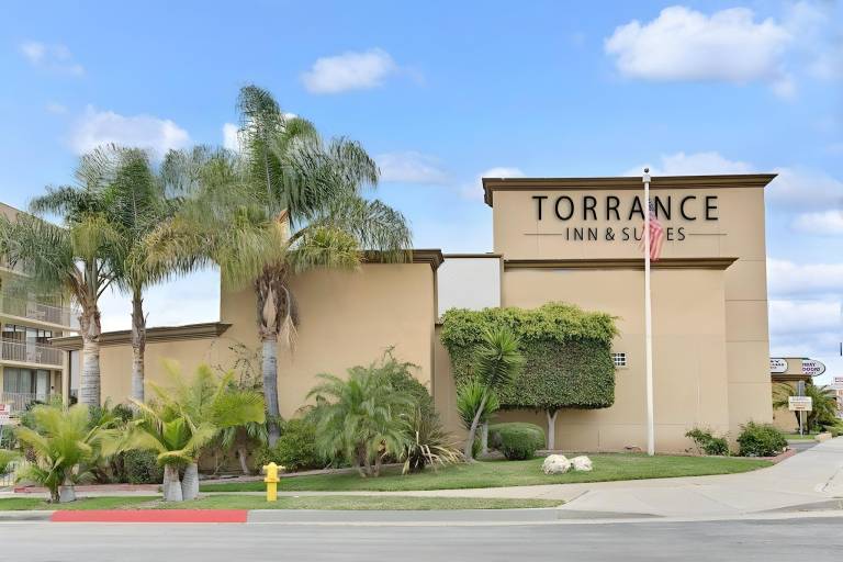 MC Pacific Inn & Suites Torrance — photo 3