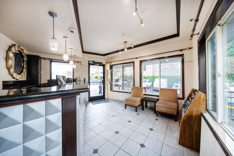 District Hotel — photo 2