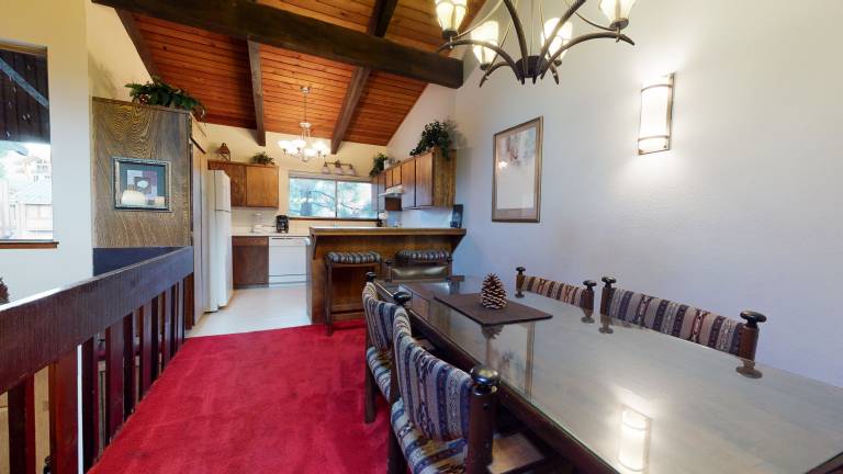 Fully equipped beautiful condo with jacuzzi, sauna & pool | Close to the ski | Pets are welcome — photo 2
