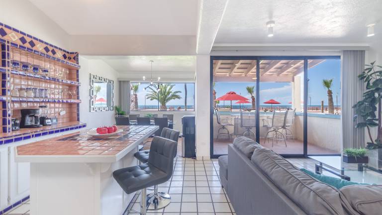 Las Gaviotas 436 Mid century Ocean View Apartment
