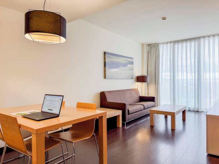Aparthotel Armentia