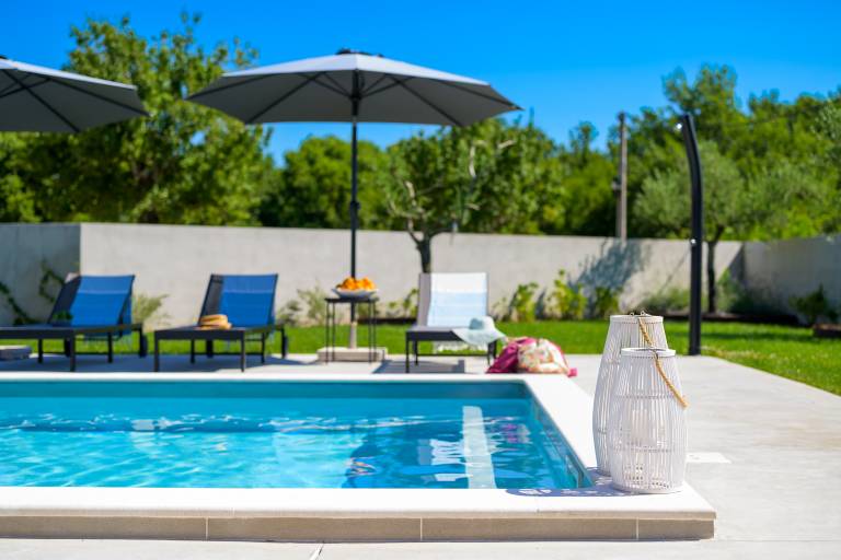 Fully equipped ample villa with pool, barbecue & terrace | Pets are welcome — photo 2