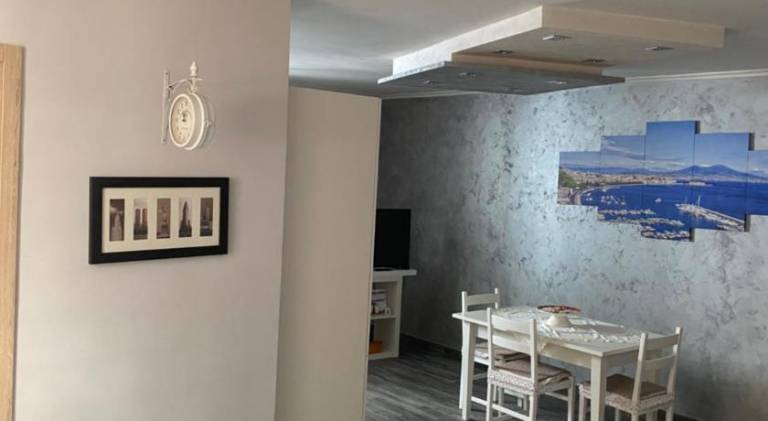 Apartment with 1 room for 5 persons — photo 2