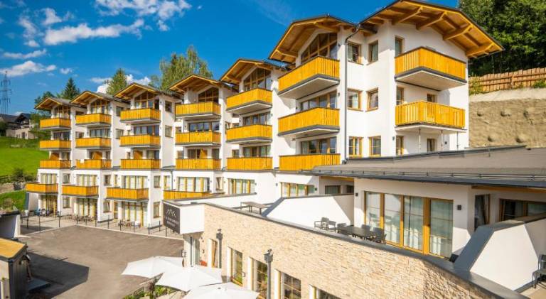 AlpenParks Hotel & Apartment Alpendorf in Sankt Johann im Pongau