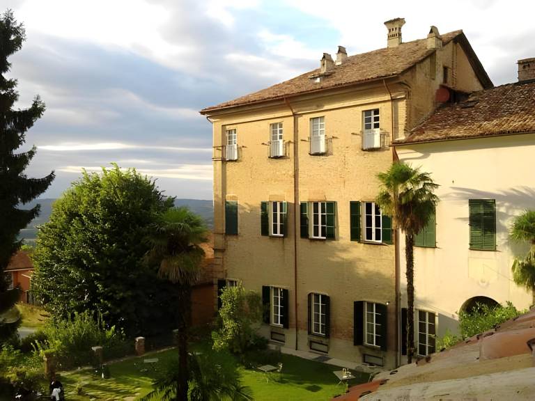 Albergo Real Castello in La Morra