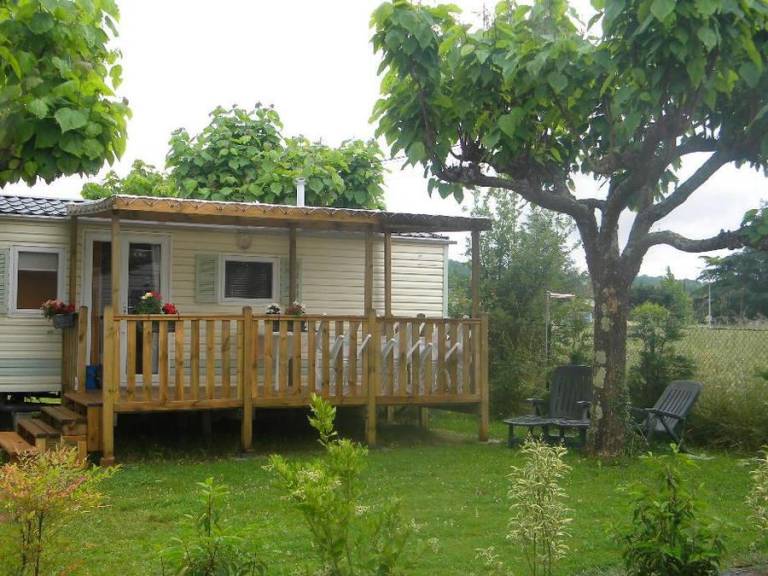 Mobile home with pool & terrace | Pets allowed — photo 4
