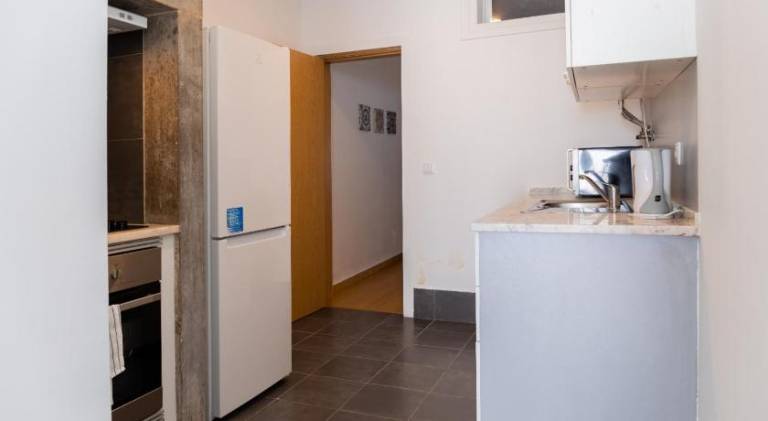 Rental apartment with patio — photo 4