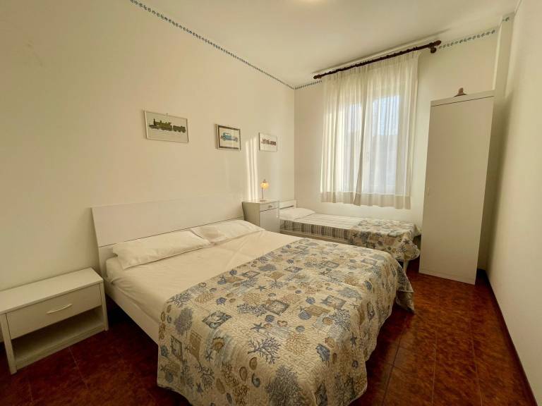 Apartment with pool | City view — photo 5
