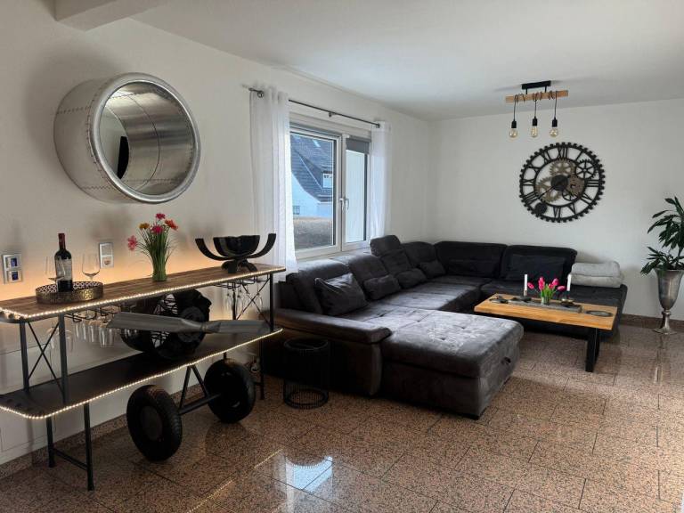 Child-friendly beautiful holiday apartment with patio & yard | Garden view | Pet-friendly — photo 5