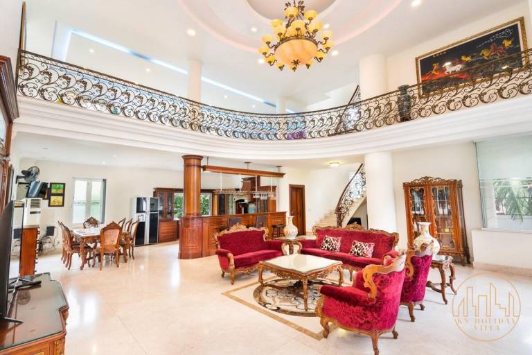 Villa with terrace, BBQ & private pool | Water view | Perfect for remote work | Pets are welcome — photo 3