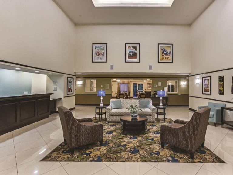 La Quinta Inn & Suites by Wyndham Sebring — photo 5