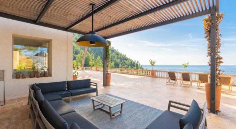Fully equipped spacious villa with terrace, private pool & yard | Perfect for remote work | Dogs allowed — photo 3