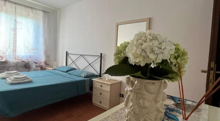 Apartment with 1 room for 3 persons in Latina