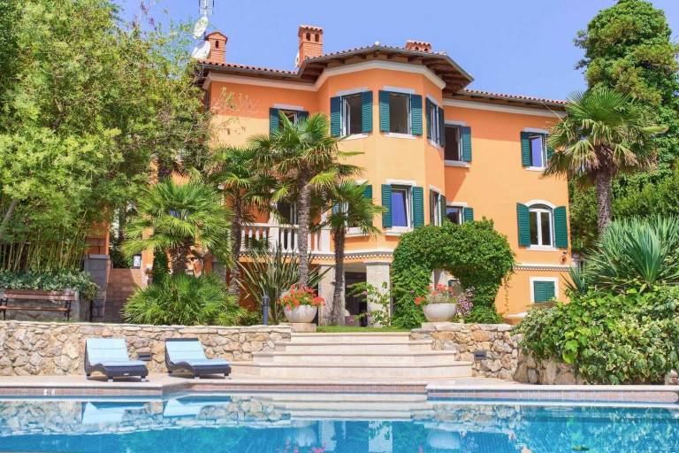 Villa with patio, pool & BBQ | Pool view | Next to the beach | Dogs allowed in Opatija