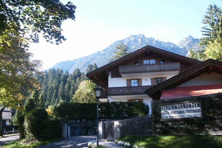House with terrace & garden in Garmisch-Partenkirchen