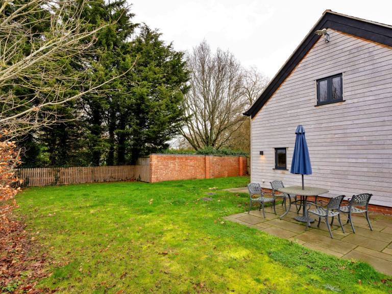 House with garden — photo 5