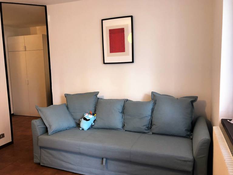 Rental apartment with yard — photo 2