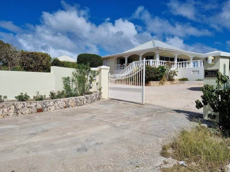 Villa Anguilla