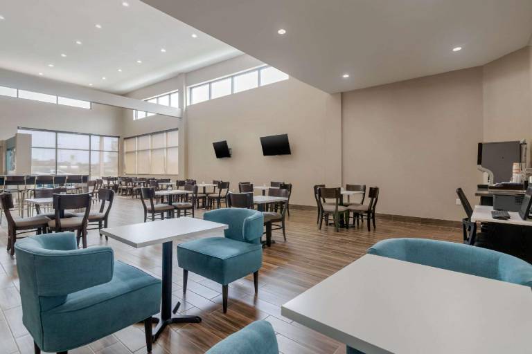 MainStay Suites Bricktown - near Medical Center — photo 4