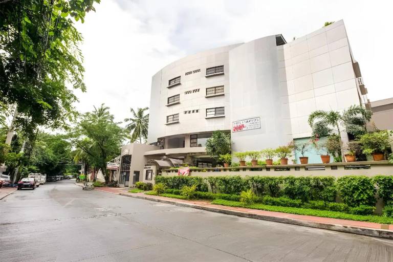 Anglo Residences Manila in Quezon City