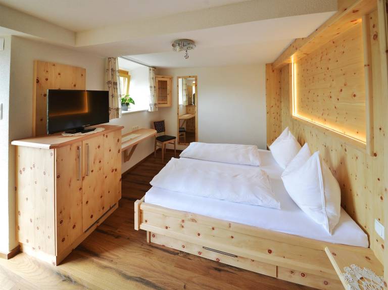 Familienzimmer Dusche und Bad WC Erdgeschoß Parterre