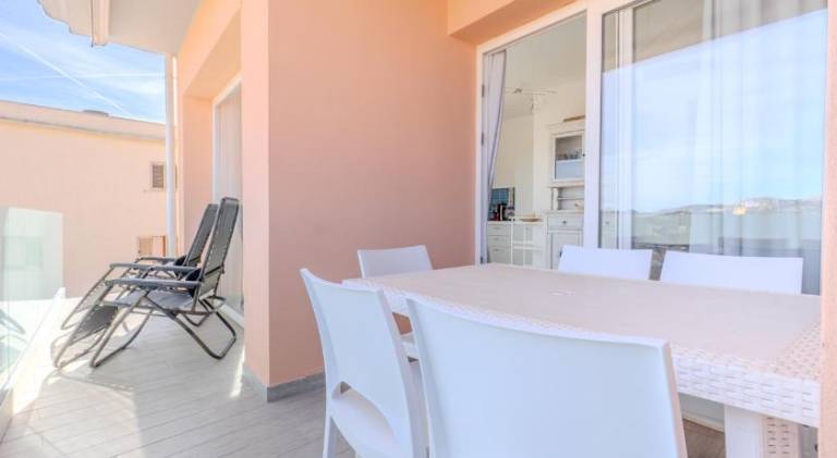 Rental apartment with 2 rooms for 6 persons — photo 4