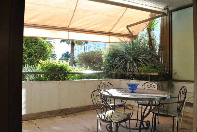 Charming studio with terrace | Beach nearby | Pets are welcome in Mougins