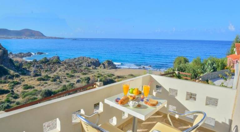 Serviced apartment with terrace & garden | Close to the beach | Pet-friendly — photo 2