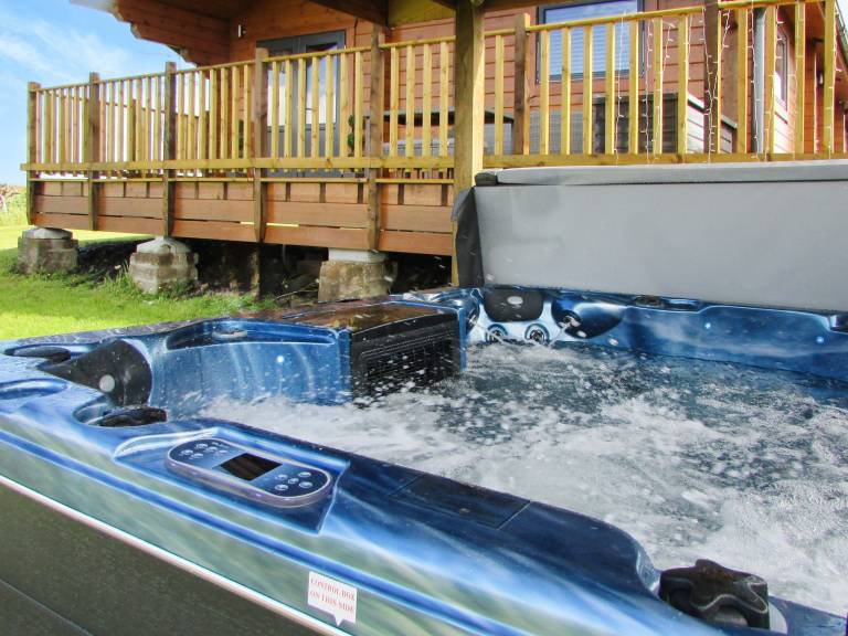 Children-friendly cottage with jacuzzi, garden & barbecue | Dogs allowed — photo 2