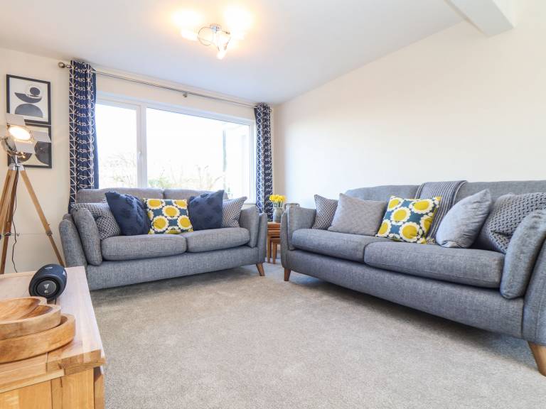 Children-friendly cottage with yard & barbeque | Beach view | Dogs allowed — photo 4