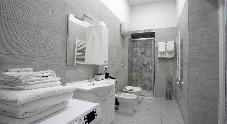 Holiday apartment with 2 rooms for 5 persons — photo 2