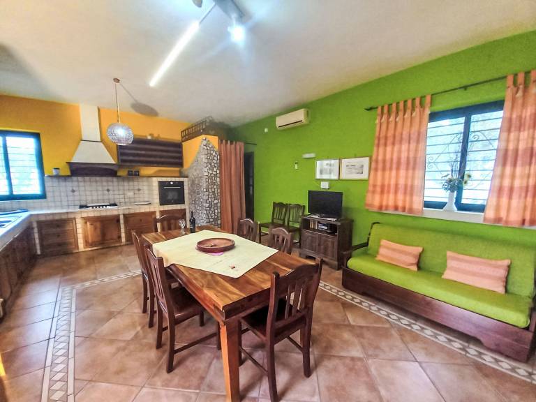 House with terrace, garden & BBQ — photo 5