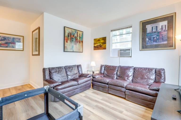 Walk to Food & Art: Condo in Historic Riverside — photo 4