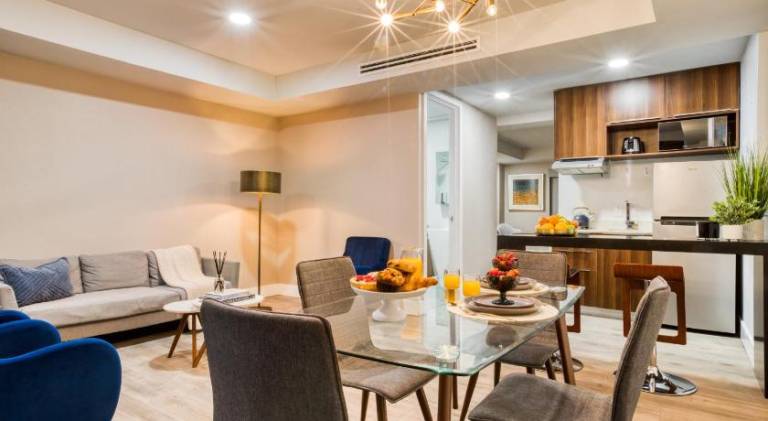 100 m&sup2; Apartment mit Hotelservice