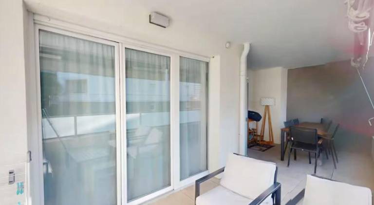 Apartment with barbeque & patio — photo 5