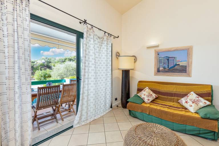 Holiday Apartment "Baia del Faro" with Balcony and Grill — photo 4