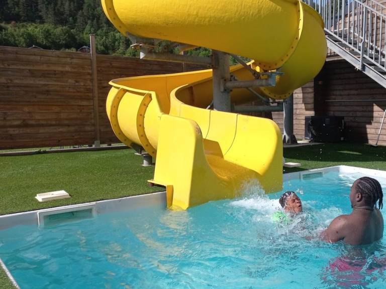 Family-friendly lovely chalet with heated pool | Pet-friendly — photo 2