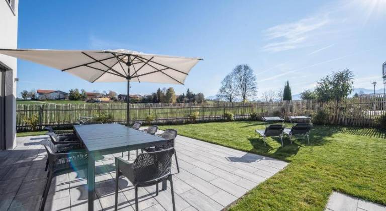 Vacation home with patio in Rosenheim