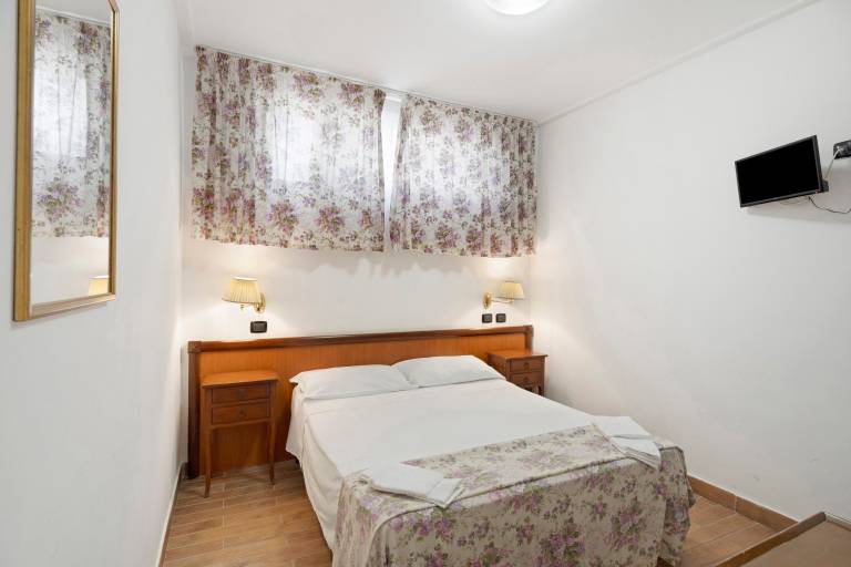 Bed and breakfast with terrace, yard & fast internet in Pompei